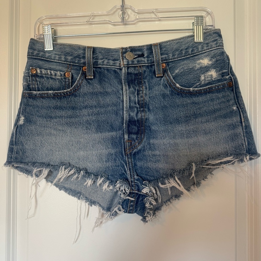 Levi 501 Button Fly Denim Women's Shorts Size 28